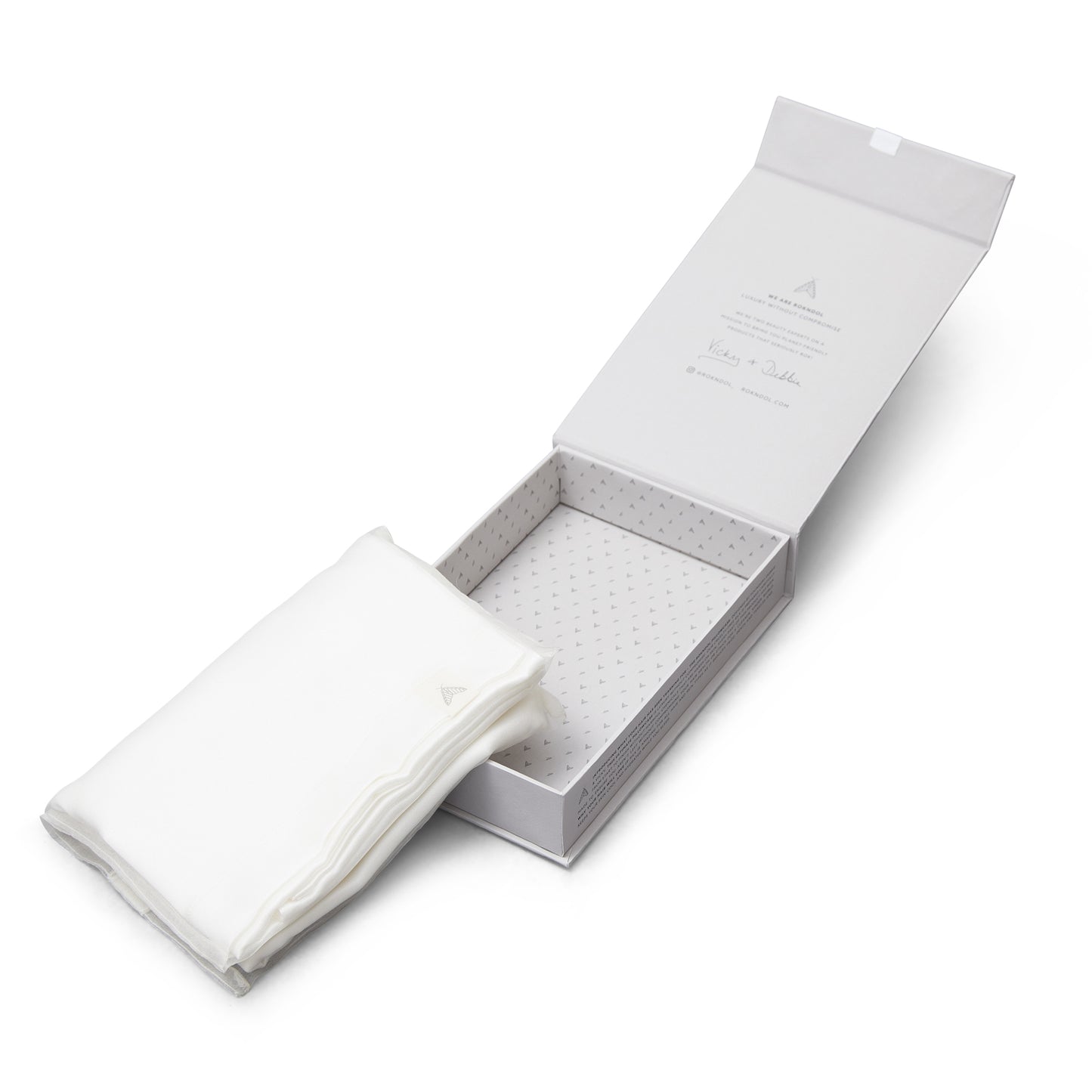 Ethical silk pillowcase in white peace silk, with FSC certified gift box